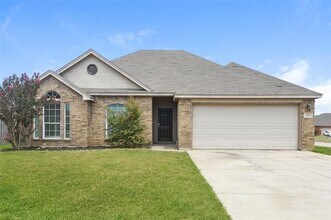 Building Photo - 120 Currie Ct
