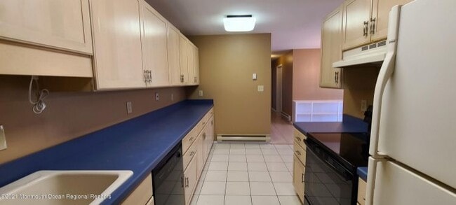 Building Photo - 179 Amberly Dr