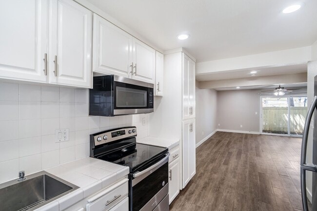 Interior Photo - Country Squire Apartments