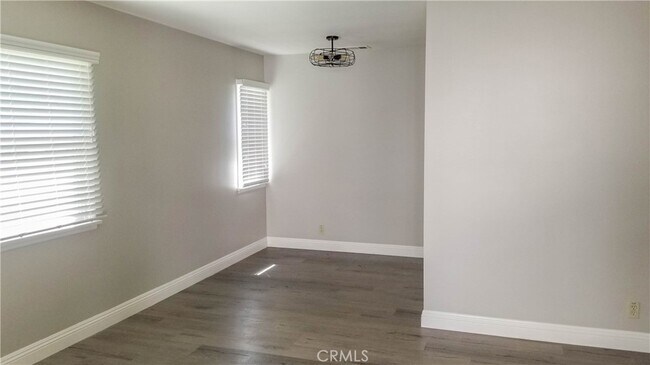 Building Photo - 325 N Pennsylvania Ave