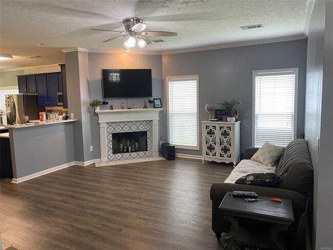 Building Photo - 4069 Brookshire Way