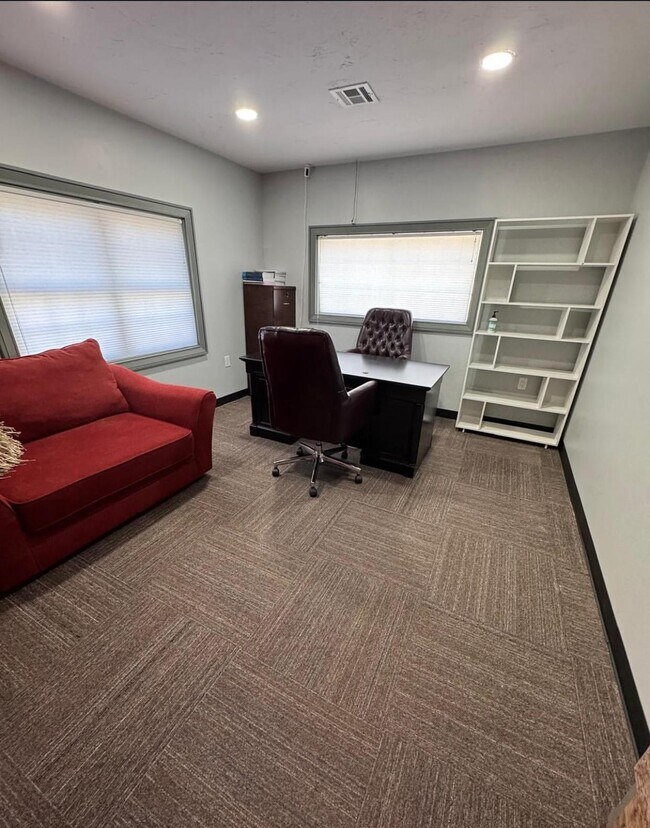 Oficina 1 - 1135 Washington St