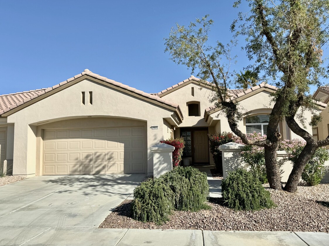 Foto principal - 78278 Desert Willow Dr