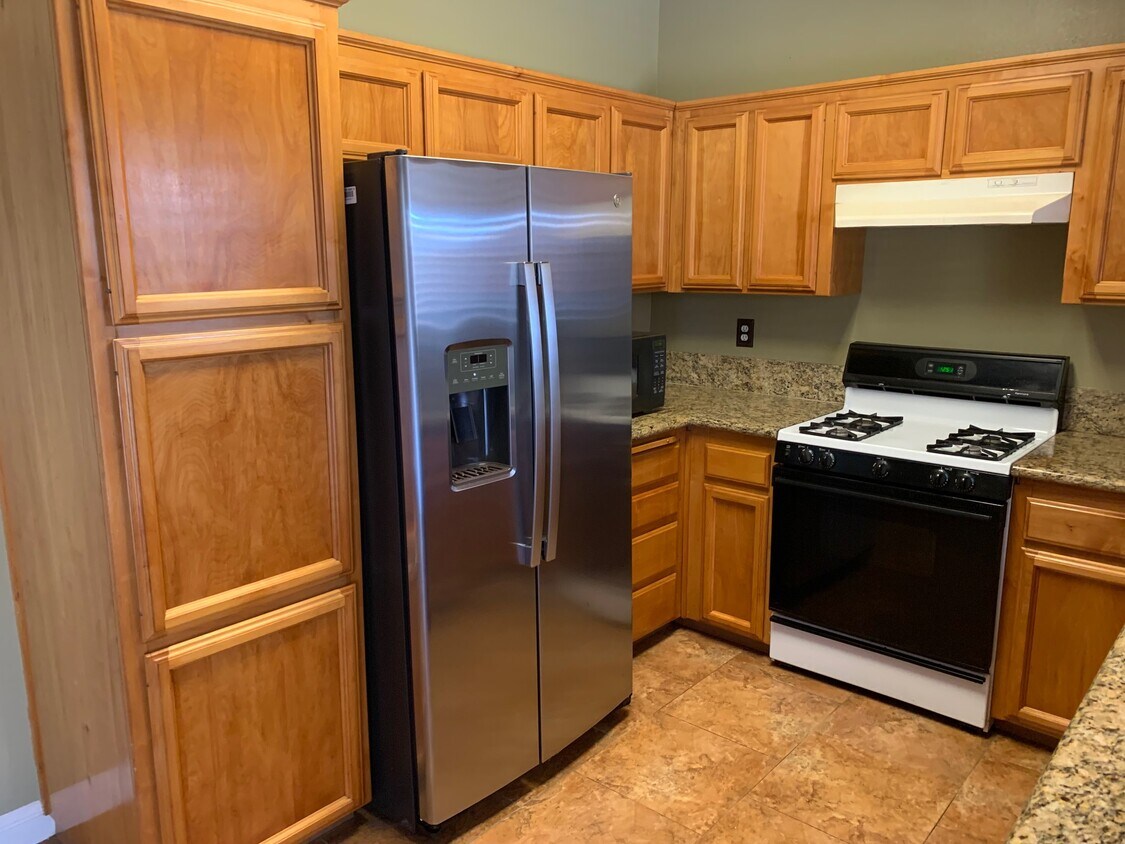Foto principal - 409 Harvest Creek Rd