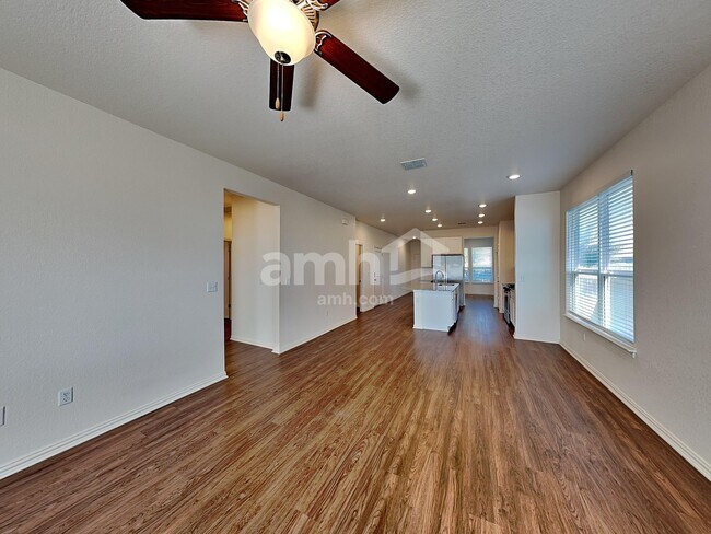 Foto del edificio - 421 Pebble Bend