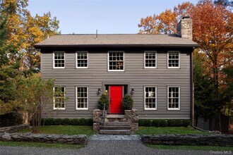 Building Photo - 21 Briarwood Ln