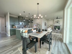 Building Photo - 6273 S Binky Ave