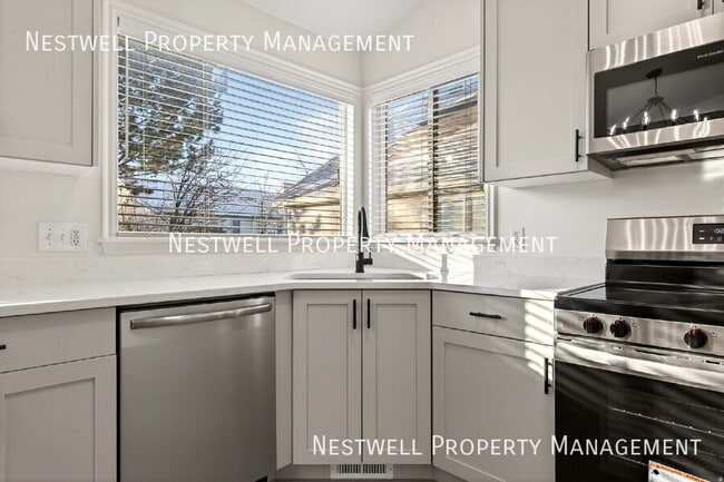 Building Photo - 269 Beverlee Ann Dr