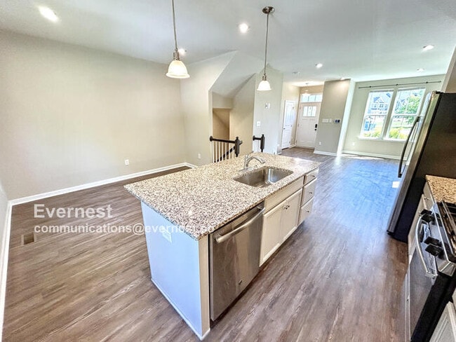 Building Photo - 3934 Grove Point Dr