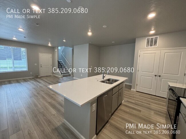 Building Photo - MOVE IN SPECIAL! Brand New 4BR Townhome in...