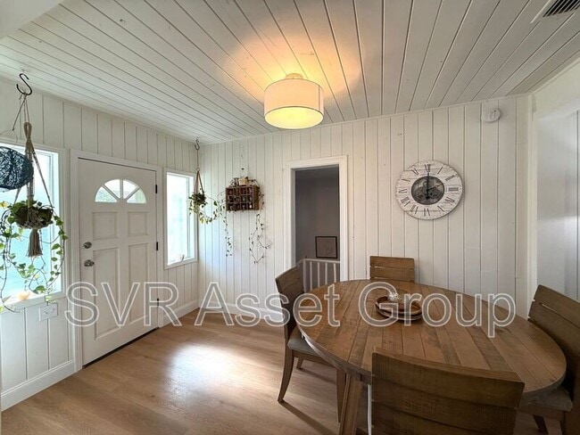 Foto del edificio - 5352 Appleton Ave