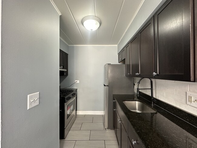 Building Photo - 3812 25th Ave