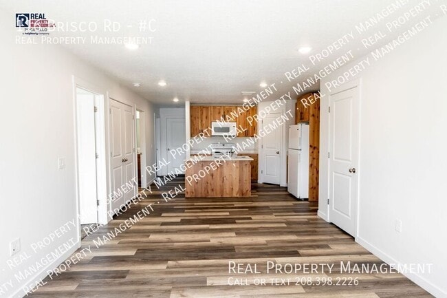 Building Photo - 116 Brisco Rd-#C