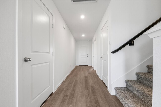 Building Photo - 3013 Alder Flower Dr