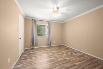 Building Photo - 3500 Tangle Brush Dr