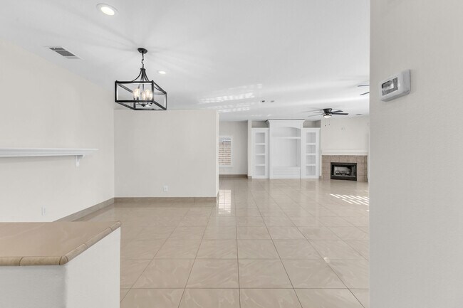 Foto del edificio - 83107 Greenbrier Dr