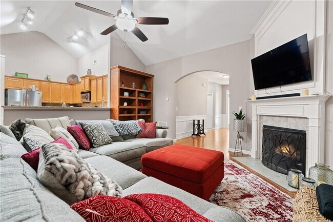 Foto del edificio - 5135 Fieldstone View Cir