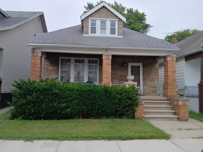 Building Photo - 12044 Moran St