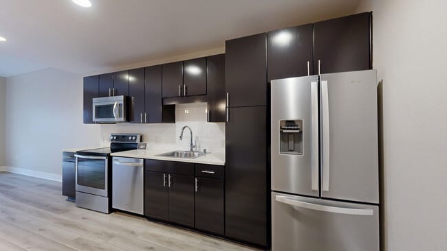 Interior Photo - Channel Mission Bay