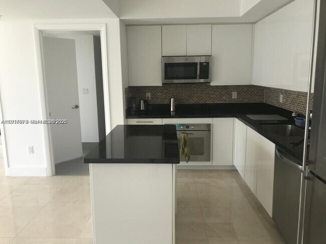 Foto del edificio - 92 SW 3rd St