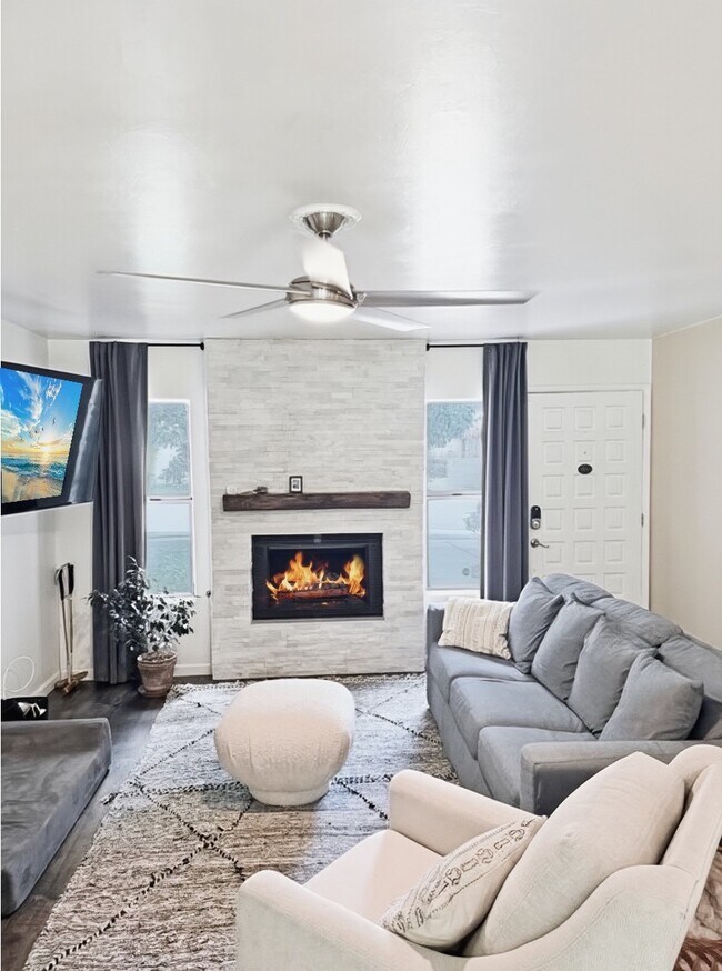 Foto del edificio - 73030 Catalina Way