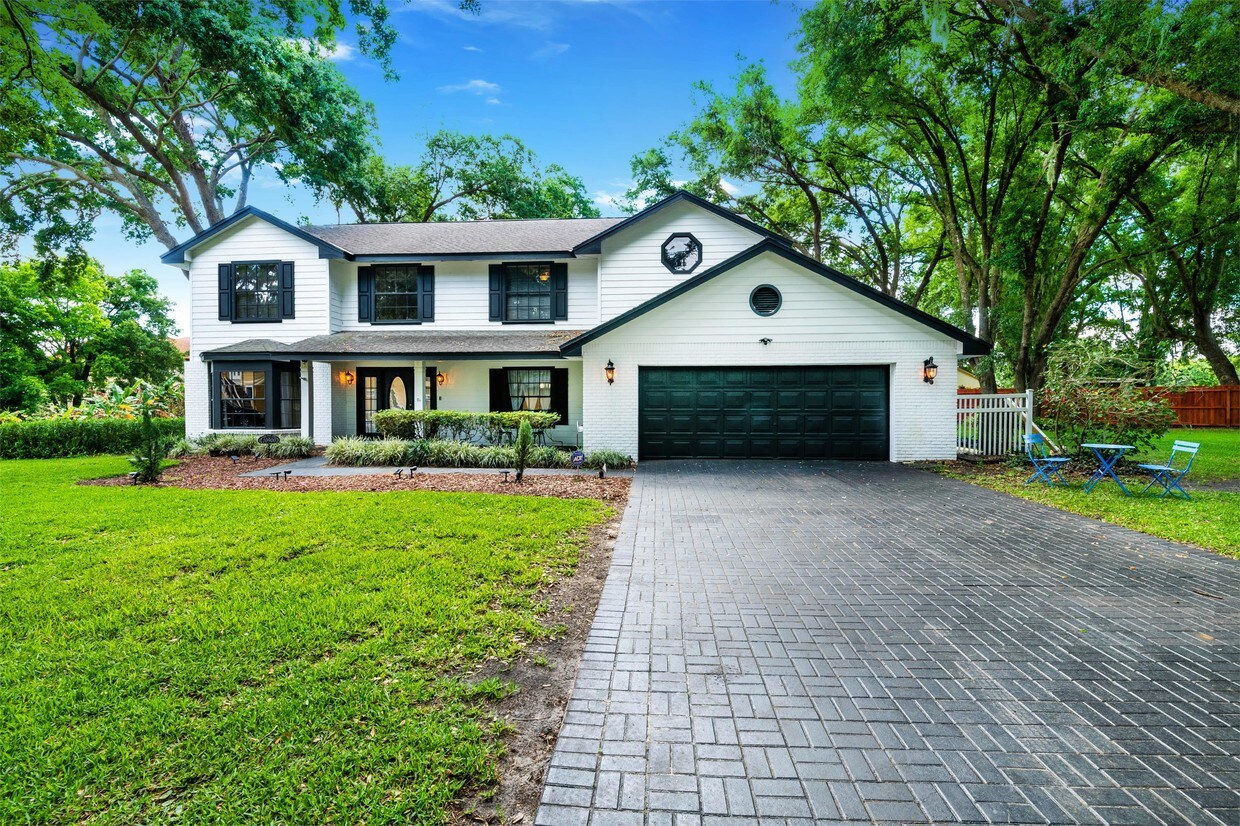 Primary Photo - 10900 Wonder Ln