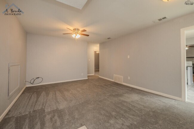 Foto del edificio - 2953 Moffett Ave