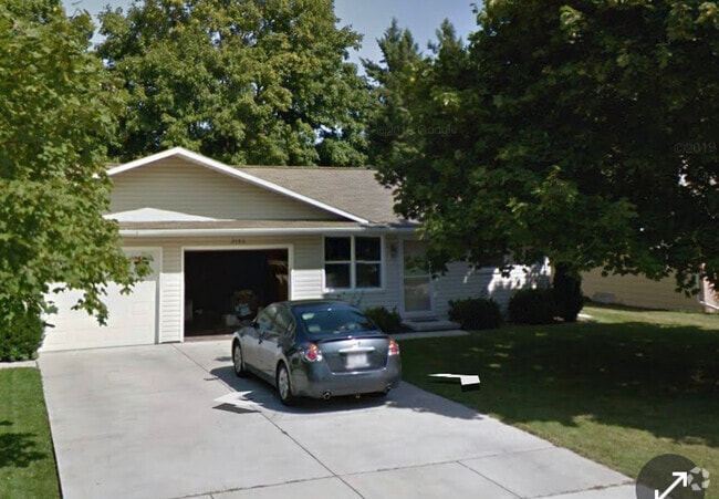 Building Photo - 2688 Lavender Ln