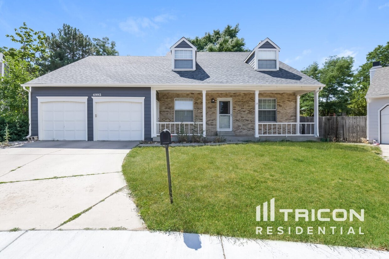 Foto principal - 4992 E Davies Dr