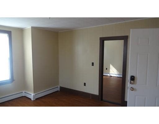 Building Photo - 19 Estes St