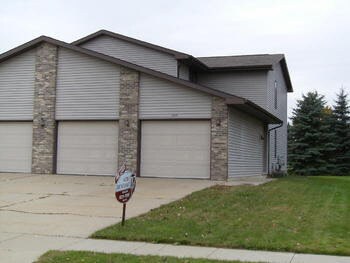 Foto principal - 303 Burning Bush Ln