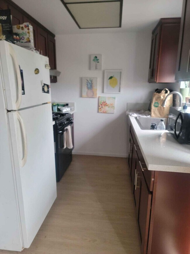 Foto del edificio - 12523 Culver Blvd