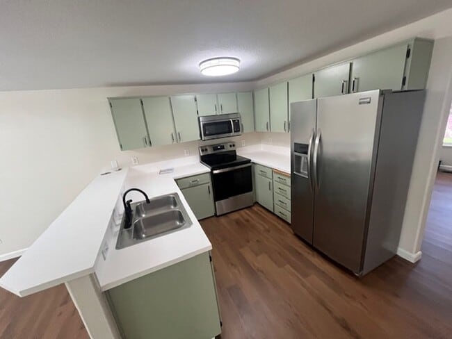 Building Photo - 3 Bedroom 2 Bath Lafayette OR 97127