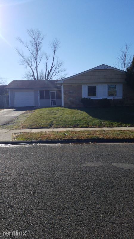 Primary Photo - 3 br, 2 bath House - 34 Earnshaw Ln