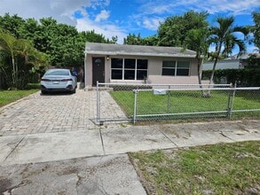 Building Photo - 2111 Wiley Ct