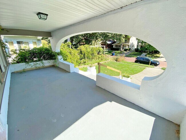 Foto del edificio - The Grafton Grove
