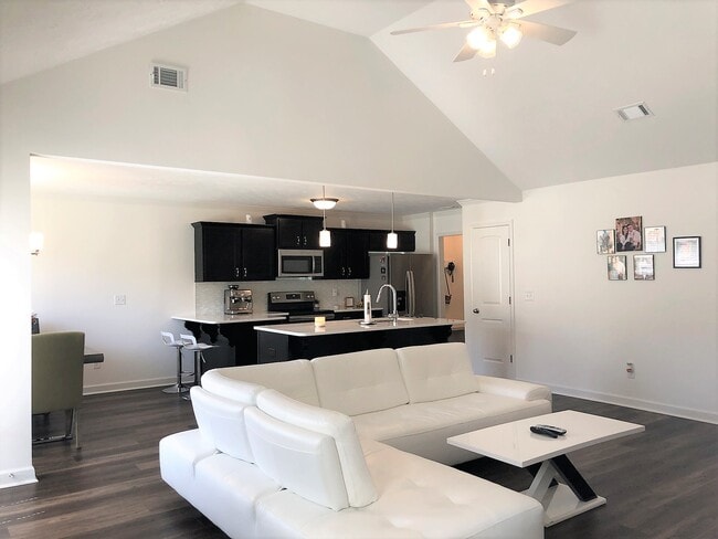 Foto del edificio - 238 Ducal St