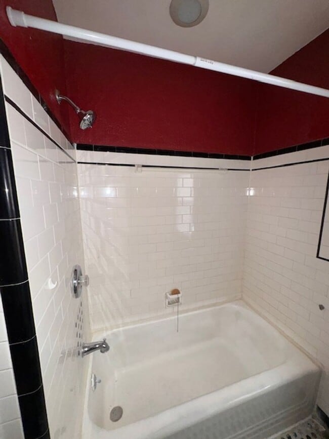 Foto del edificio - Charming 1 Bedroom Apt