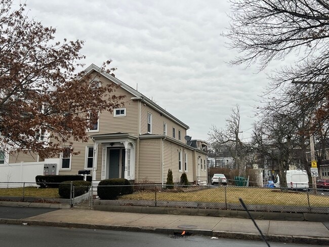 Foto del edificio - 96 Washington St