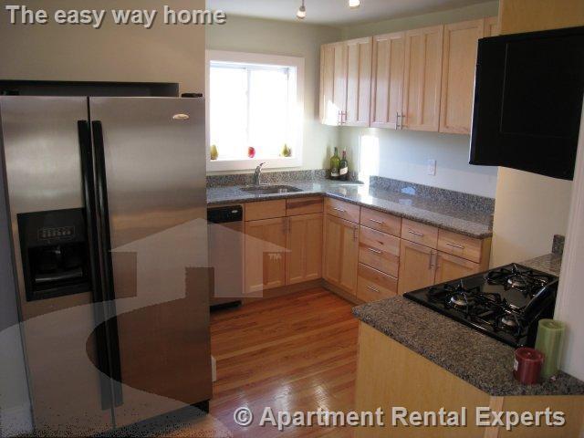 Foto del edificio - 10 Evergreen Ave