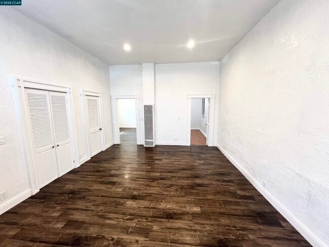 Building Photo - 1709 Peralta St
