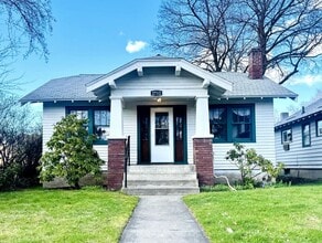 Building Photo - 2712 W Broadway Ave