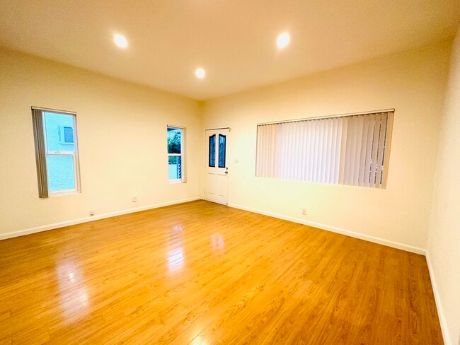 Building Photo - 3935 Woolwine Dr