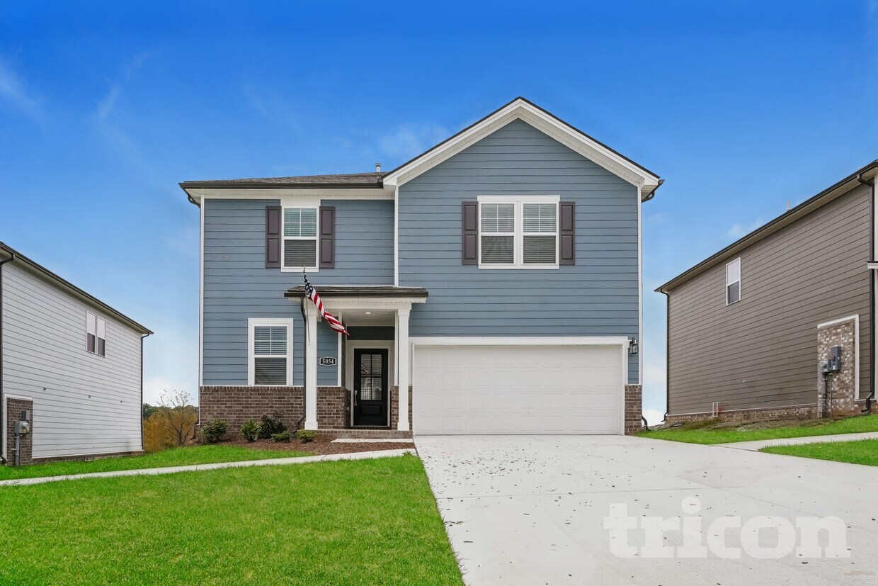 Foto principal - 5054 Lawler Ln