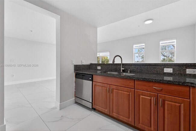 Foto del edificio - 11103 NW 83rd St