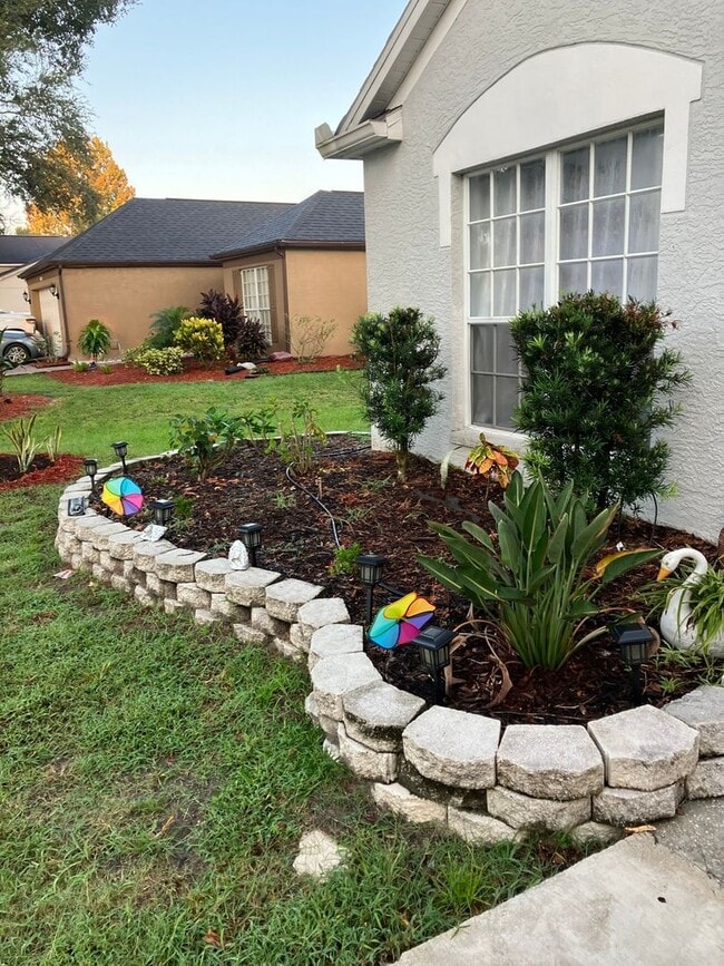 Building Photo - 26843 Roseann Pl