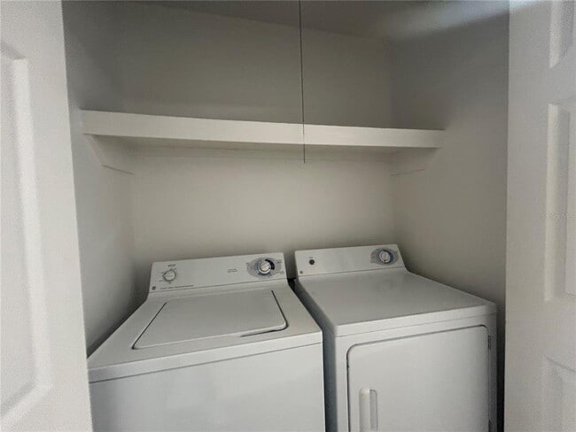 Foto del edificio - 6519 W Newberry Rd