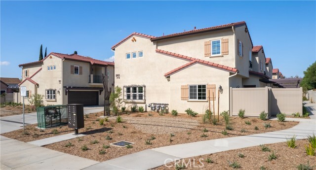 Foto principal - 961 E Phillips Blvd