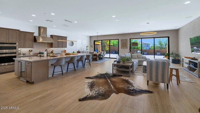 Building Photo - 2041 E Fallen Leaf Ln