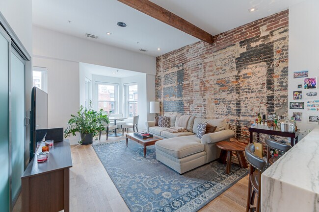 Building Photo - 1713 15th St NW